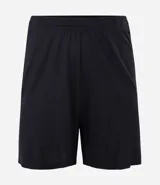 Pijama corto para hombre confeccionado en felpa de modal color negro, compuesto por una remera de manga corta y cuello redondo, y una bermuda de corte cómodo con ajuste elástico.