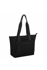 Cartera tipo tote de Las Oreiro, color negro, con tiras fijas, bolsillo frontal con cierre y detalle de logo de labios metálico en la parte inferior.