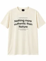 Remera celeste de manga corta y cuello redondo, con estampa frontal tipográfica en tonos azules con la leyenda "Authentic Collection".