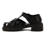 Sandalias de mujer Euro Teens, color negro, con tiras cruzadas y plataforma con suela track.
