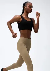 Top deportivo de tejido acanalado sin costuras, con escote redondo y diseño ajustado al cuerpo.