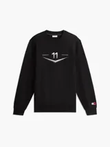 Buzo negro de cuello redondo Tommy Hilfiger, confeccionado en puro algodón, con diseño gráfico en el pecho que incluye el número 11 y el logo de la colaboración con Cadillac Formula 1 Team.