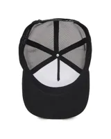 Gorra tipo trucker con frente blanco, visera negra y parte trasera de malla negra. Presenta un parche bordado en el frente con la imagen de una pantera y la palabra Panther.