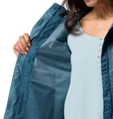 Campera impermeable Columbia modelo Arcadia II Jacket de color azul, con capucha ajustable, cierre frontal con cremallera y solapa, bolsillos laterales y tecnología Omni-Tech.