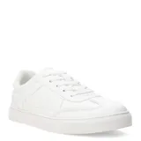 Championes urbanos blancos con suela chata.