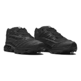 Championes Salomon XT-Evo de diseño técnico y deportivo, color gris, con detalles superpuestos y suela de gran tracción ideal para running y trekking.