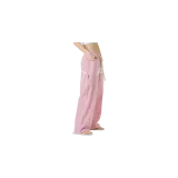 Pantalón de pijama con estampado de rayas verticales rojas y blancas, corte recto y holgado. Cuenta con cintura elástica con cordón ajustable beige y el texto 'JE T'AIME' impreso en el frente.