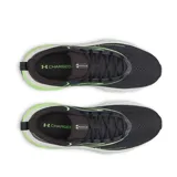 Championes de running Under Armour modelo Rogue 6, color negro con detalles en verde neón y entresuela blanca. Presentan diseño de malla transpirable y logo de la marca en el lateral.