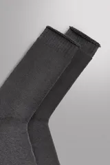 Calcetines de tejido con mezcla de algodón de la línea Zara Athleticz, con interior de rizo y acabados con rib vuelto en el puño.