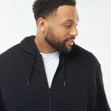 Buzo negro con capucha, cierre frontal con cremallera y bolsillos laterales.