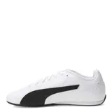 Championes urbanos Puma modelo Catch, color negro con detalles en blanco. Presentan un diseño de perfil bajo con el logo de la marca en el lateral y en la puntera, confeccionados en material sintético resistente con cierre de cordones.