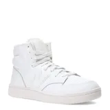 Championes New Balance modelo 480 de caña media, color blanco total. Presentan un diseño minimalista con el logo N característico en el lateral, confeccionados en cuero y material textil, con suela de goma flexible y cierre mediante cordones.