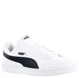 Championes urbanos Puma modelo Up, color blanco con la icónica franja lateral en negro. Presentan un diseño clásico de corte bajo con cierre de cordones, confeccionados en material sintético de alta calidad y suela de goma resistente.