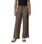 Pantalón cargo de mujer de corte ancho y relajado, color marrón, con cintura elástica ajustable con cordón y bolsillos laterales cargo.