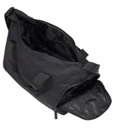 Bolso deportivo tipo duffel de la marca Jansport, color bordó, con doble asa de mano y correa ajustable para hombro. Cuenta con cierre principal, bolsillo frontal con cierre y logo de la marca aplicado.