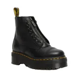 Botas tipo borceguí Dr. Martens modelo Sinclair, confeccionadas en cuero texturizado negro. Presentan cierre frontal con cremallera extraíble, cordones, pespunte amarillo característico en la base y suela de plataforma Quad dentada.