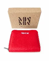 Billetera compacta Mistral de color rojo con cierre perimetral y logo estampado en la parte frontal.