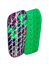 Canilleras unisex Under Armour Flex Pro Shin Guard con mangas de pantorrilla ergonómicas y UA Charged Cushioning® para mayor comodidad y protección.