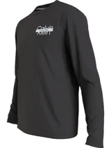 Remera negra de manga larga con cuello redondo y logo de Calvin Klein estampado en el pecho.