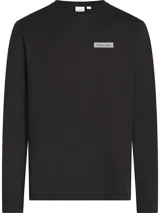 Remera de manga larga negra de algodón regenerado, con cuello redondo y logo de Calvin Klein estampado en el pecho.