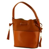 Cartera tipo bucket color marrón con neceser extraíble.