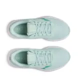 Championes de entrenamiento Under Armour modelo W Aurora 3, color celeste, con diseño de malla transpirable y suela blanca amortiguada.