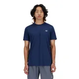 Remera deportiva azul de manga corta con logo reflectivo de New Balance en el pecho.