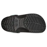 Zuecos Crocs Classic Clog con estampado psicodélico de los Beatles, inspirados en la película Yellow Submarine.