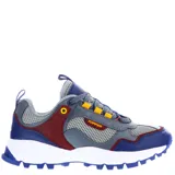 Championes de trekking Topper, modelo Ever, con diseño robusto en combinación de colores gris, azul, bordó y detalles en amarillo. Presenta una capellada de malla y cuero sintético, con suela de goma dentada para mayor tracción y cierre con cordones.