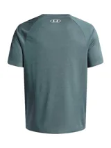 Remera deportiva Under Armour Tech Textured SS, color azul verdoso, de manga corta y cuello redondo. Presenta el logo de Under Armour en el pecho.