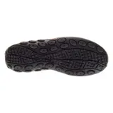 Zapatos slip on Merrell modelo Jungle Moc de color marrón, confeccionados en gamuza con bandas elásticas laterales y suela de goma con tecnología Air Cushion en el talón.