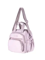 Kit de mochila y lunchera térmicas color negro, marca Terrano. La mochila cuenta con un amplio compartimento principal, bolsillo frontal, bolsillos laterales de red elástica y correas ajustables y acolchadas. La lunchera tiene interior térmico, bolsillo frontal con cierre, correa regulable y manija superior.