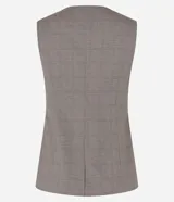 Chaleco regular color marrón claro con estampa de cuadros, confeccionado en punto roma, con cuello redondo, abotonado delantero con botones forrados y recorte en la bajo.