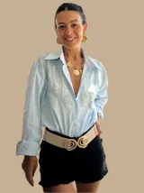 Short de jean negro con doble lycra y terminación desflecada.