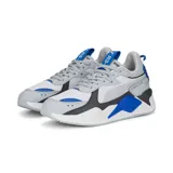 Championes Puma RS-X Geek de estilo retro futurista, con exterior de mesh y capas superpuestas de PU. Suela de goma y formstrip de PUMA con líneas tridimensionales en el lateral interior y exterior.