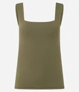 Blusa básica sin mangas marca Cortelle, confeccionada en poliamida con elastano. Presenta un diseño ajustado al cuerpo con escote cuadrado tanto en el frente como en la espalda y breteles medianos.