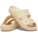 Sandalias tipo slide de la marca Crocs, con diseño de doble tira superior con perforaciones para personalización con Jibbitz. Fabricadas en material Croslite ligero y flexible, con plantilla ergonómica.