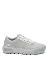 Sneakers grises Caterpillar modelo Amp Canvas, confeccionados con capellada de lona recubierta en poliuretano, detalles plateados texturizados en la zona de los cordones y suela de goma tipo plataforma con ranuras.