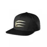 Gorra negra con visera plana y logo Etnies X Joslin bordado en dorado en el frente.