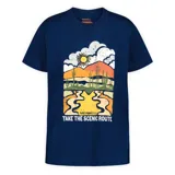 Remera de manga corta color azul marino de la marca Merrell, con estampado gráfico frontal de un paisaje desértico con la leyenda 'Take the scenic route'.