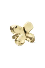 Anillo de aleación de metales con baño de oro 18k, diseñado con una forma abstracta y voluminosa de mariposa con acabado pulido brillante.