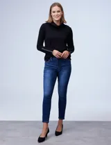 Jean skinny de tiro alto, color azul denim, marca Royalty.