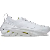 Championes Crocs Echo Surge de color blanco, con parte superior de punto elástico, sistema de cordones tradicional, entresuela exagerada con aberturas y detalles internos en color amarillo.