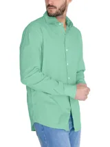 Camisa de manga larga de algodón orgánico color verde menta RKF, con cuello italiano y logo bordado en el pecho.