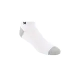 Pack de seis pares de medias cortas blancas con talón y puntera en gris. Logo de Hurley en negro en el tobillo.