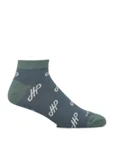 Medias cortas color azul con puntera, talón y elástico superior en verde militar, con estampado de monogramas en color blanco.