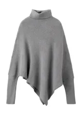 Jersey gris de punto con cuello vuelto, diseño oversize de manga larga y silueta asimétrica.
