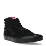 Championes de caña alta Vans modelo Sk8-Hi, color negro total. Confeccionados en una combinación de gamuza y lona resistente, cuentan con la icónica suela waffle de goma para mayor tracción y cuello acolchado para mayor soporte y comodidad.