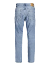 Jean de corte relajado y tiro alto, con diseño clásico de cinco bolsillos y cierre frontal con cremallera. Presenta un acabado stonewash que le otorga un aspecto desgastado.