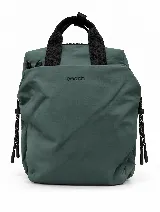 Mochila urbana color verde oscuro de la marca Peach, con doble asa superior de mano negra, cordones ajustables laterales con detalles reflectantes y cierre superior.